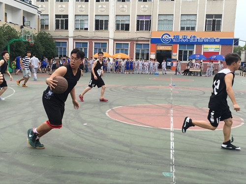 ���ã��Ա�����׷������