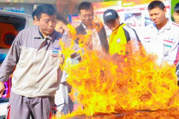 �Ĵ���ͨ�������顰����ճ�������