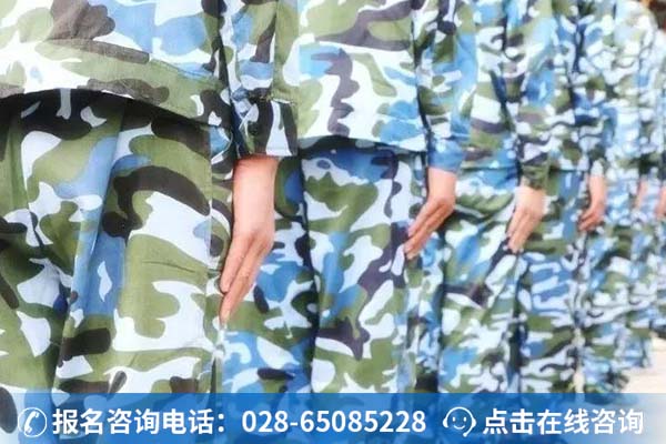 万通2019级新生军训开营现场