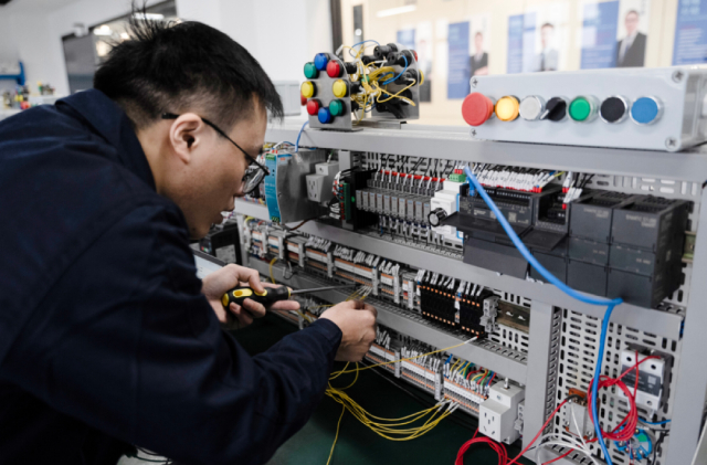 ѧͽVSְУ��ʲô����ȥ������ã�